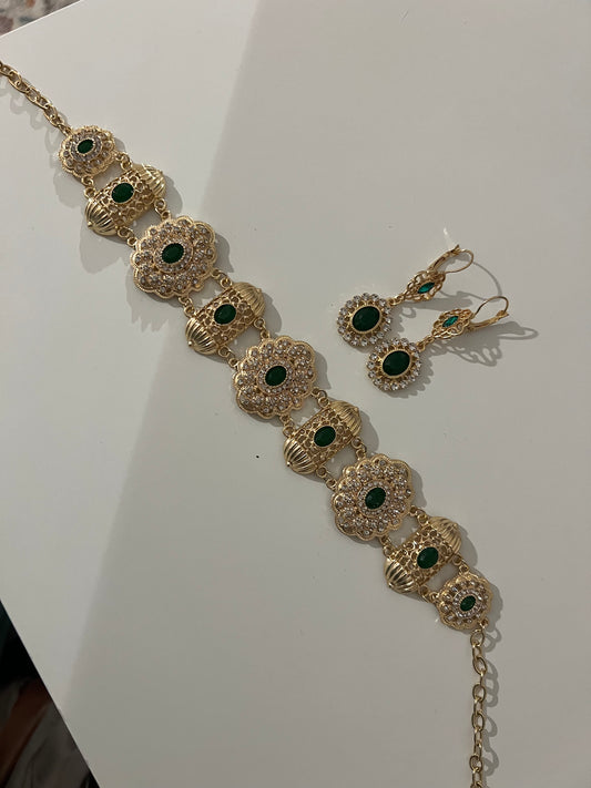 Ras de cou bijoux dore